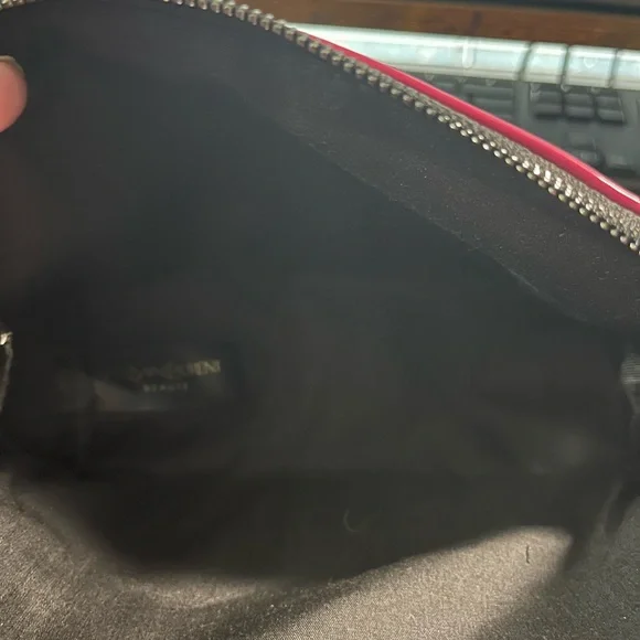 Yves Saint Laurent Mini Makeup Set with Vibrant Pink Pouch - Picture 6 of 10